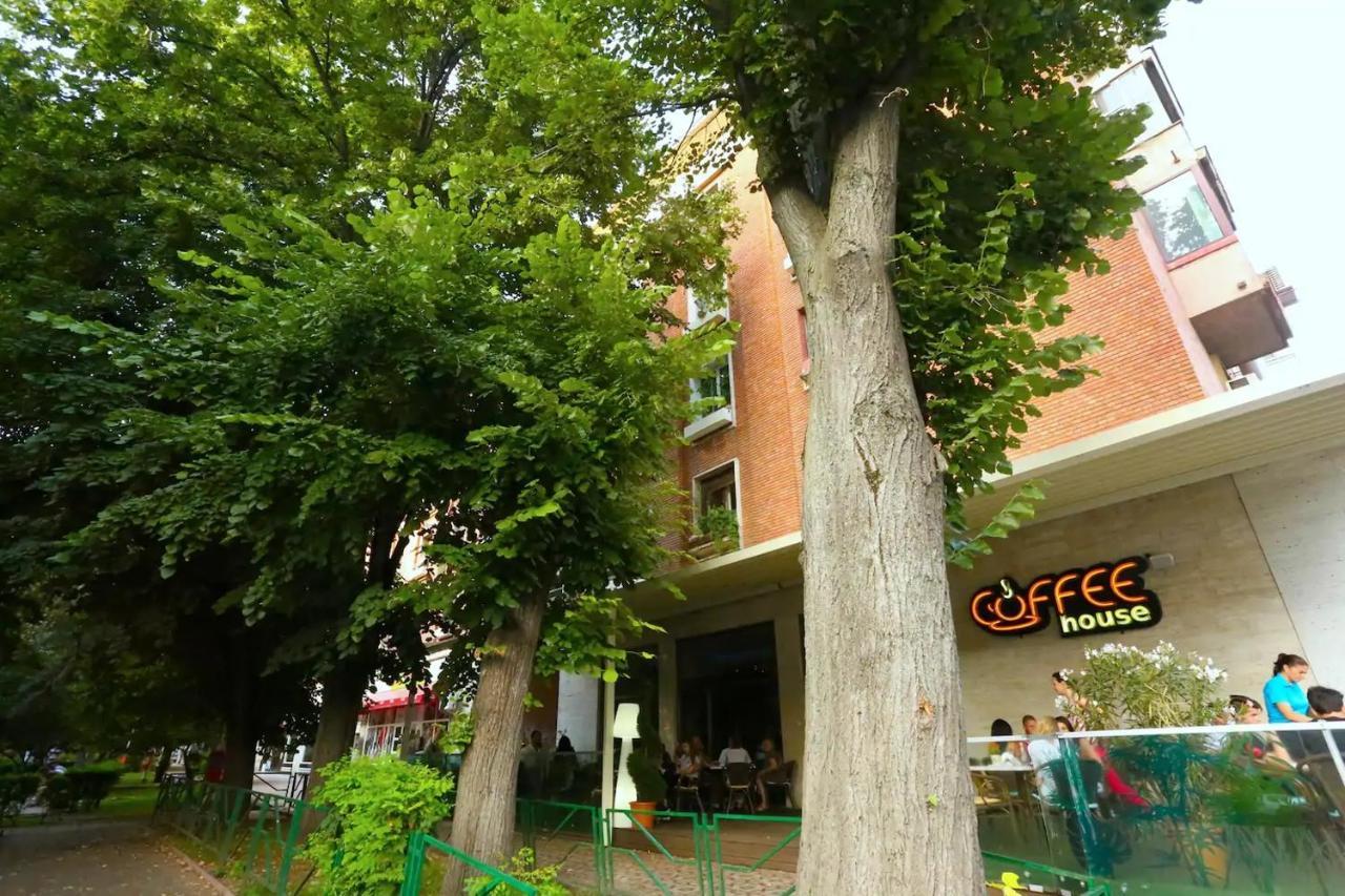 Ceronav Citycenter Galati, Disscount On Google! Apartment Exterior foto